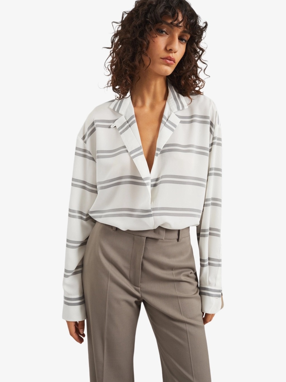 The Frankie Shop NWT Oletta Oversized Striped Blouse White Gray XS/S